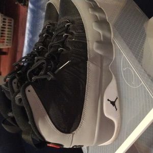 Jordan retro 9 size 9 color pinnacle grey
